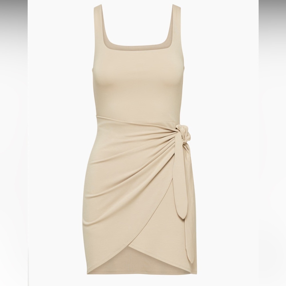 NWT Aritzia Saturn Mini in Flax Beige